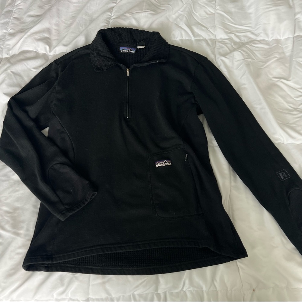 Women’s Patagonia half zip jacket
